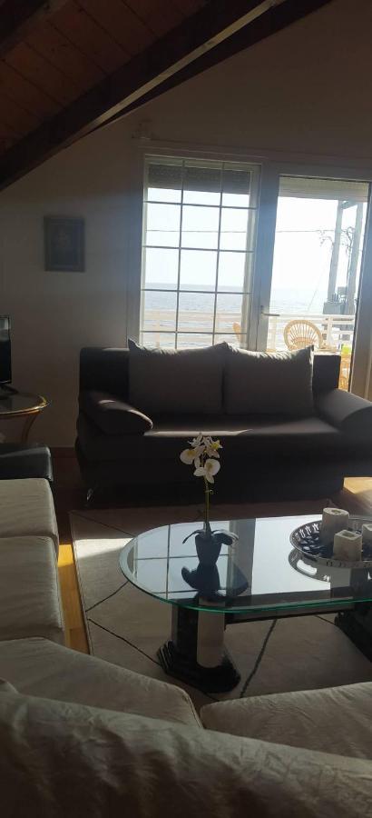 Suite In Front Of The Sea Nea Thesi Exterior foto